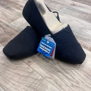 Bobs by Skechers Black Slip-On Shoes Size 11 Wide